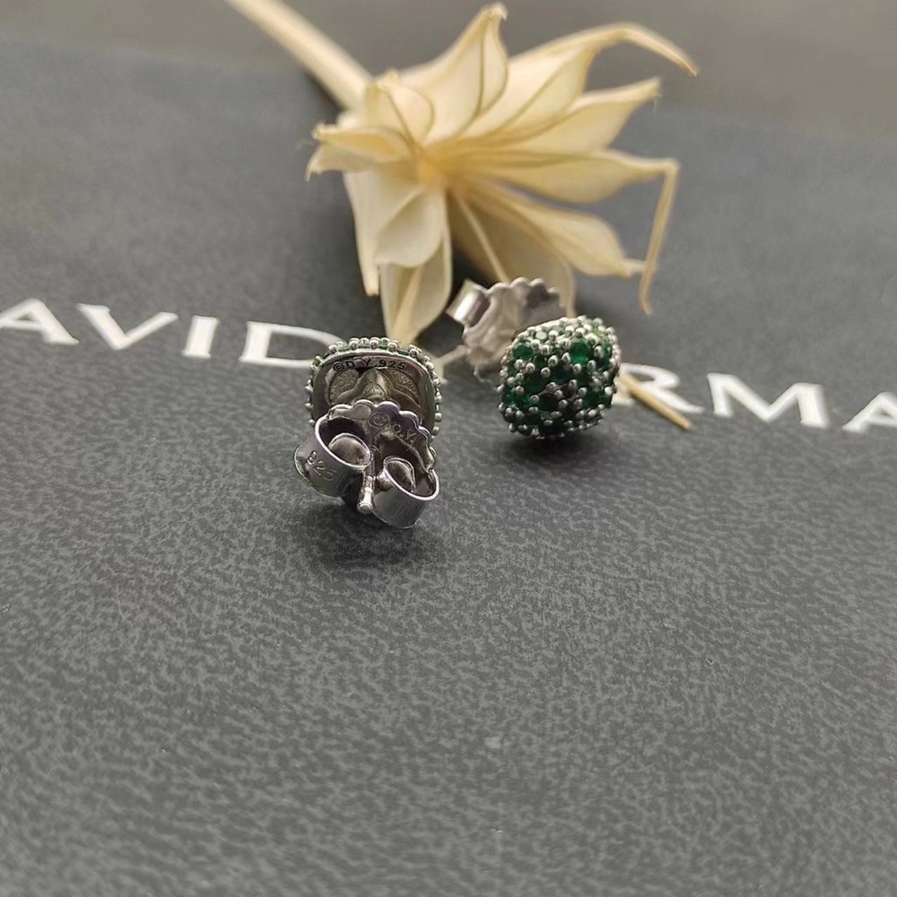 David Yurman Green Diamond Stud Earrings - Picture 6 of 7